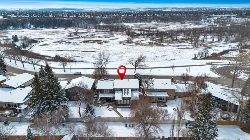 788 Parkridge Drive Se, Calgary, AB - Outdoor With View