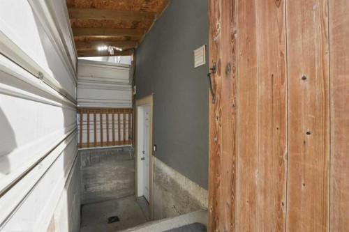 523 Martindale Drive Ne, Calgary, AB - Indoor Photo Showing Other Room