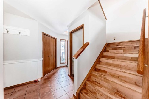 49 Applewood Court Se, Calgary, AB - Indoor Photo Showing Other Room