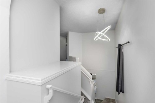 228 Saddlecrest Way Ne, Calgary, AB - Indoor