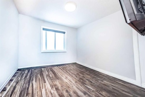 192 Cove Rise Rise, Chestermere, AB - Indoor Photo Showing Other Room