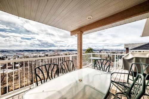 14 Headlands Close, Cochrane, AB - Outdoor With Exterior