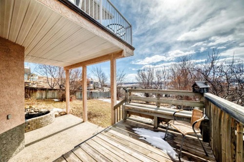 14 Headlands Close, Cochrane, AB - Outdoor