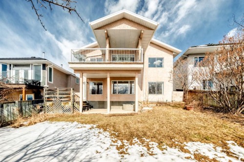 14 Headlands Close, Cochrane, AB - Outdoor
