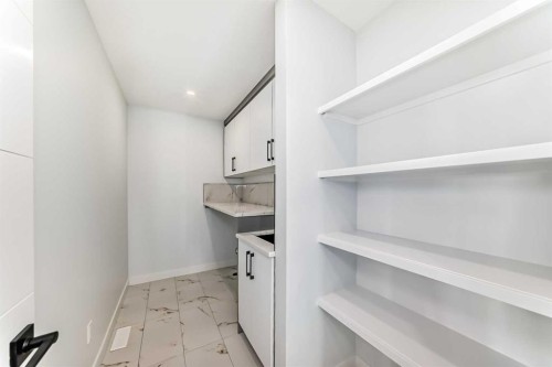 69 Lakes Estates Circle, Strathmore, AB - Indoor