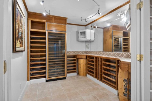 12 Midpark Place Se, Calgary, AB - Indoor