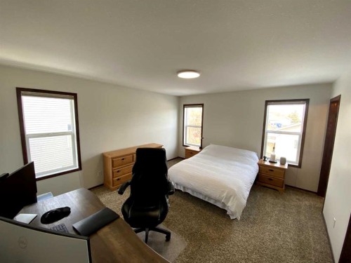45 Lyons Close, Red Deer, AB - Indoor Photo Showing Bedroom