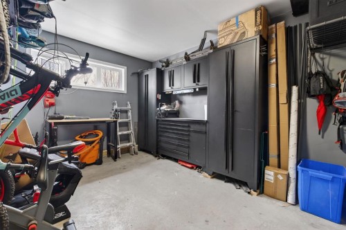 252 Walden Path Se, Calgary, AB - Indoor