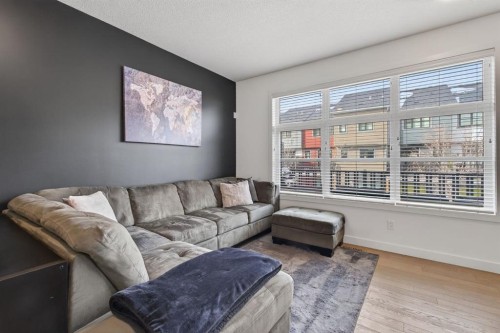 252 Walden Path Se, Calgary, AB - Indoor Photo Showing Living Room