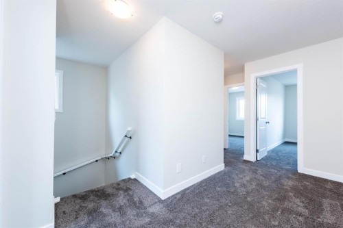 671 Wolf Willow Boulevard Se, Calgary, AB - Indoor Photo Showing Other Room