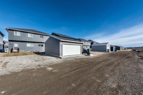 671 Wolf Willow Boulevard Se, Calgary, AB - Outdoor With Exterior