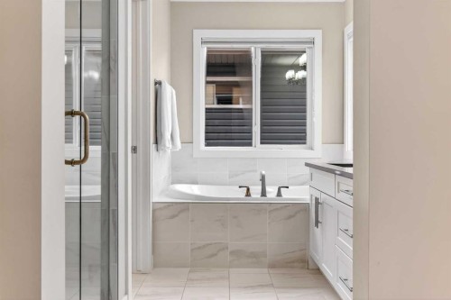 9 Legacy Lane Se, Calgary, AB - Indoor Photo Showing Bathroom