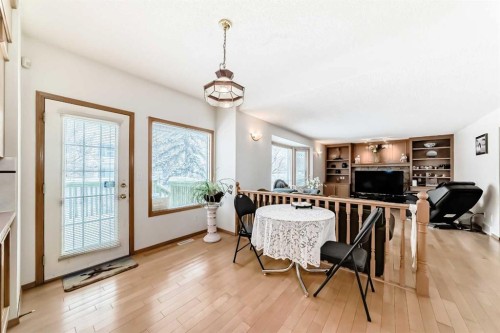 223 Hawkstone Close Nw, Calgary, AB - Indoor Photo Showing Dining Room