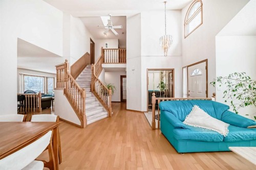 223 Hawkstone Close Nw, Calgary, AB - Indoor