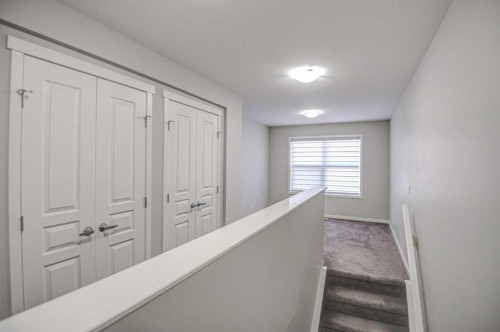 195 Masters Avenue Se, Calgary, AB - Indoor Photo Showing Other Room