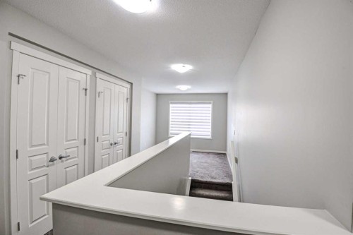 195 Masters Avenue Se, Calgary, AB - Indoor Photo Showing Other Room