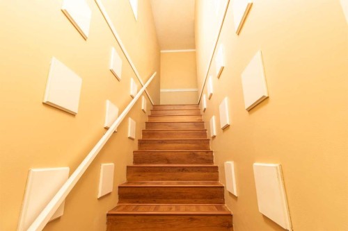 302-605 19 Street Se, High River, AB - Indoor Photo Showing Other Room