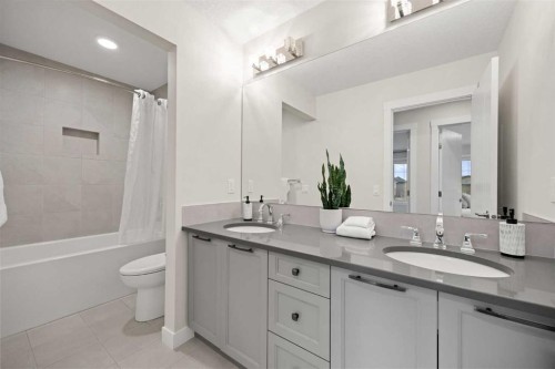225 West Grove Way Sw, Calgary, AB - Indoor Photo Showing Bathroom