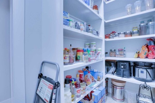 132 Belvedere Drive Se, Calgary, AB - Indoor