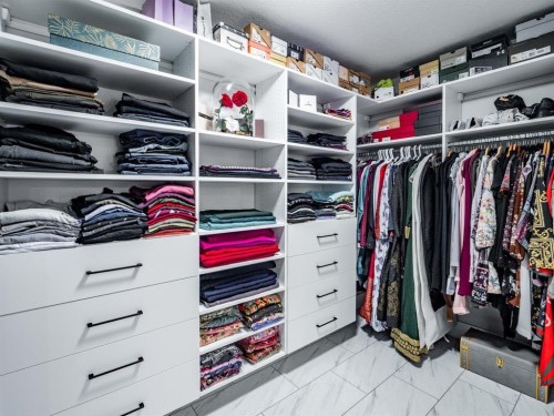 132 Belvedere Drive Se, Calgary, AB - Indoor With Storage