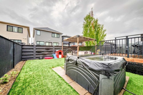 54 Seton Manor Se, Calgary, AB - Outdoor