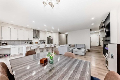 54 Seton Manor Se, Calgary, AB - Indoor