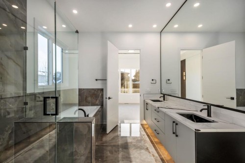 52 Lakes Estates Circle, Strathmore, AB - Indoor Photo Showing Bathroom