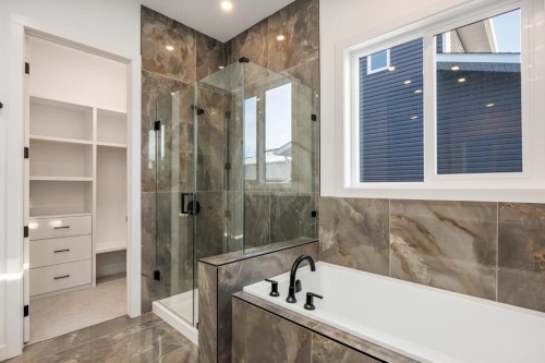 52 Lakes Estates Circle, Strathmore, AB - Indoor Photo Showing Bathroom