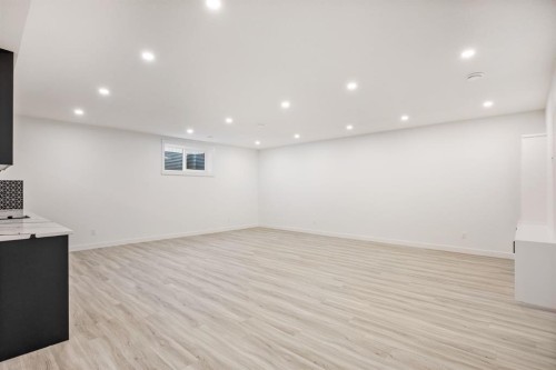 52 Lakes Estates Circle, Strathmore, AB - Indoor