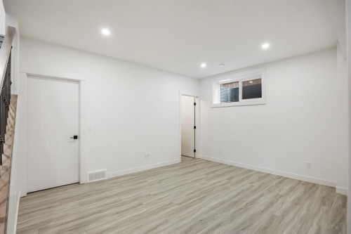 52 Lakes Estates Circle, Strathmore, AB - Indoor Photo Showing Other Room