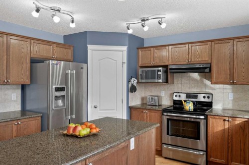 169 West Creek Boulevard, Chestermere, AB - Indoor Photo Showing Kitchen