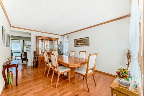 69 Applemont Place Se, Calgary, AB - Indoor Photo Showing Dining Room