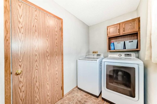 69 Applemont Place Se, Calgary, AB - Indoor Photo Showing Laundry Room