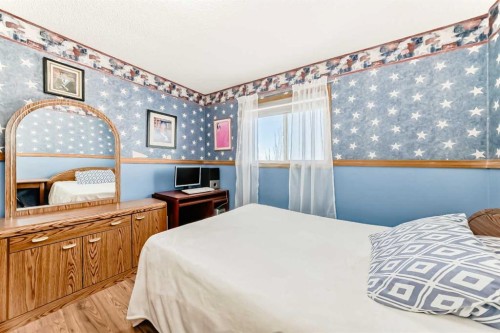 69 Applemont Place Se, Calgary, AB - Indoor Photo Showing Bedroom