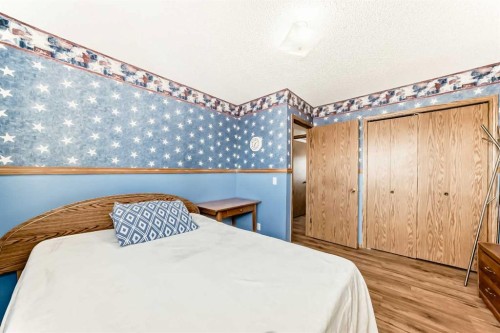 69 Applemont Place Se, Calgary, AB - Indoor Photo Showing Bedroom