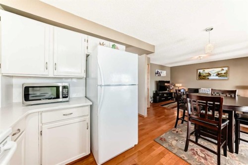 69 Applemont Place Se, Calgary, AB - Indoor