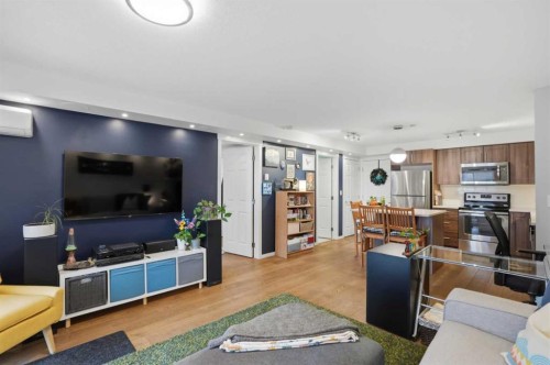 1117-99 Copperstone Park Se, Calgary, AB - Indoor Photo Showing Living Room