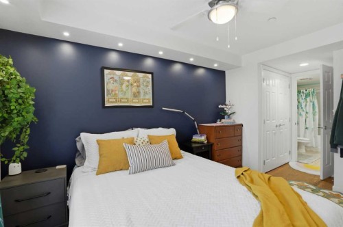 1117-99 Copperstone Park Se, Calgary, AB - Indoor Photo Showing Bedroom