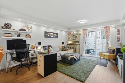 1117-99 Copperstone Park Se, Calgary, AB - Indoor