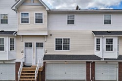 252 Prestwick Acres Lane SE Calgary, AB T2Z 3Y2