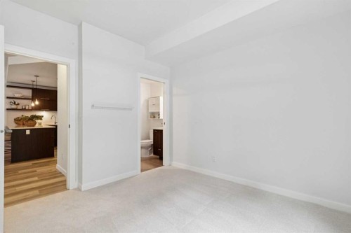 131-721 4 Street Ne, Calgary, AB - Indoor Photo Showing Other Room
