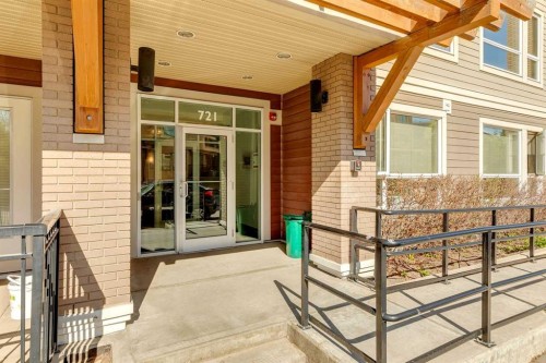 131-721 4 Street Ne, Calgary, AB - Outdoor With Facade