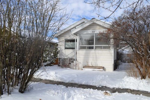 915 1 Street Nw, Calgary, AB - Outdoor