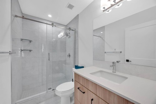 3404-200 Seton Circle Se, Calgary, AB - Indoor Photo Showing Bathroom