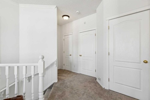 40 Edgeridge Terrace Nw, Calgary, AB - Indoor Photo Showing Other Room
