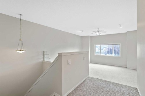 265 Somerside Park Sw, Calgary, AB - Indoor Photo Showing Other Room