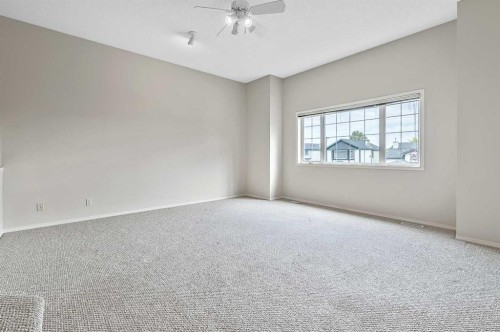 265 Somerside Park Sw, Calgary, AB - Indoor Photo Showing Other Room