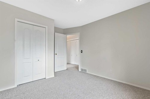 265 Somerside Park Sw, Calgary, AB - Indoor