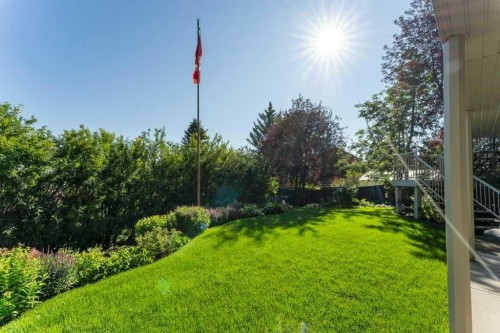 131 Edgebrook Circle Nw, Calgary, AB - Outdoor