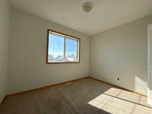 244 Los Alamos Place Ne, Calgary, AB - Indoor Photo Showing Other Room